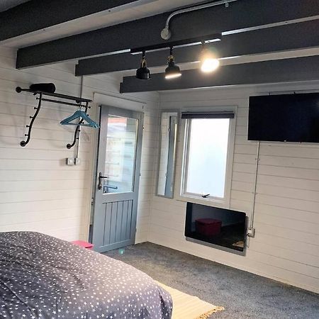Cosy, Self-Contained Garden Room In City Centre! Hereford Exterior foto