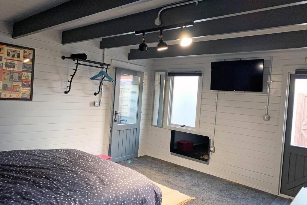 Cosy, Self-Contained Garden Room In City Centre! Hereford Exterior foto