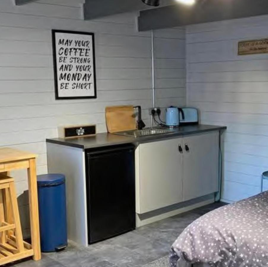 Cosy, Self-Contained Garden Room In City Centre! Hereford Exterior foto